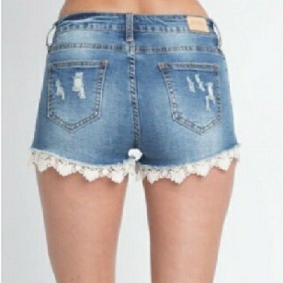 🔥Lace trimmed distressed shorts! - Picture 2 of 3